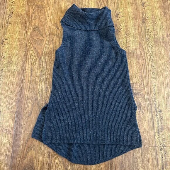 Sak’s Fifth Avenue cashmere turtleneck sweater - Picture 1 of 4